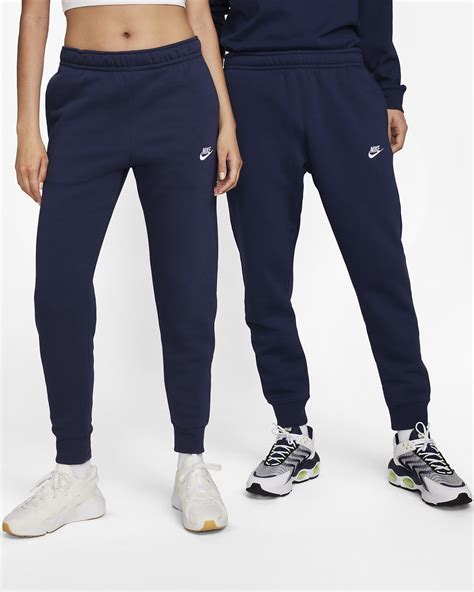 Sportswear Club Fleece Joggers (23) 